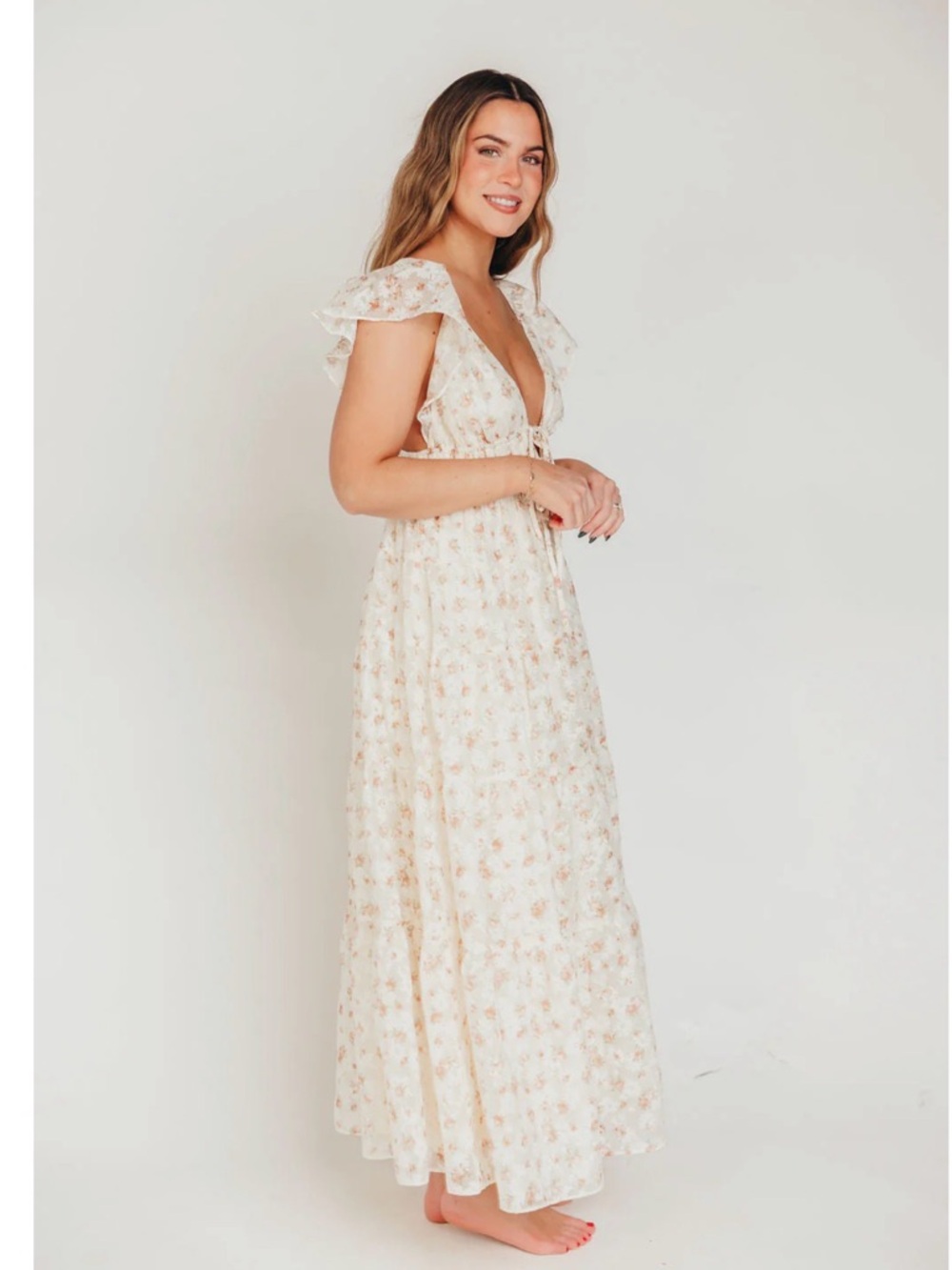 Altar'd State ENCHANTED FLORAL & GINGHAM RUFFLED MAXI DRESS IN CREAM/PEACH S-XS - Picture 4 of 16